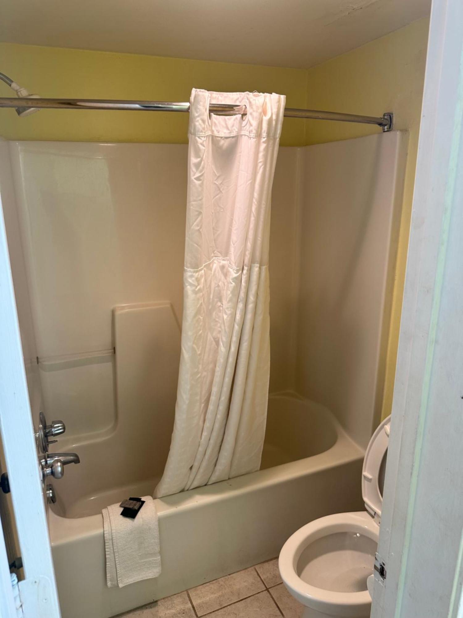Regency Inn Riverdale Luaran gambar